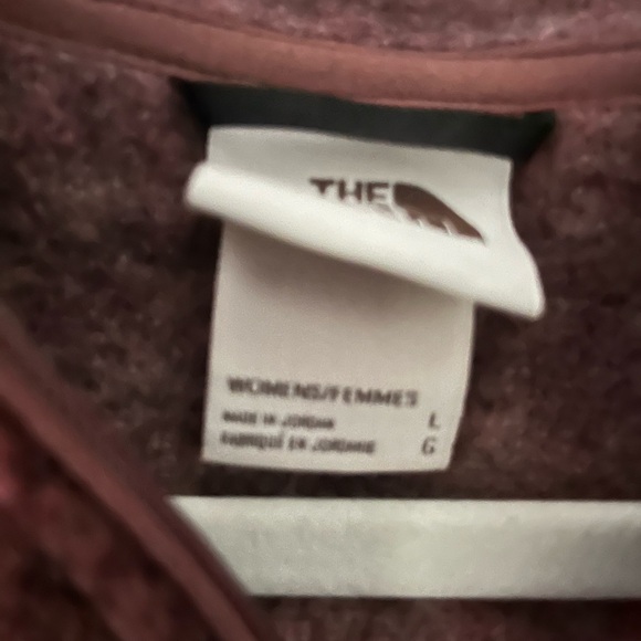 North Face polyester knit pullover, size large. Fall colors. Good condition - Picture 3 of 4